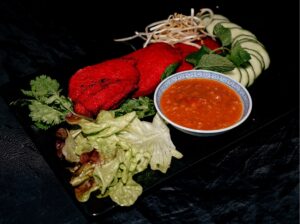 Galettes rouges, légumes frais et sauce chez Omley Sushinem à Castelnau-le-Lez,